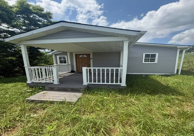 3rd image of 105 Penn Ave, Bentleyville, PA 15314 | MLS# 1735485