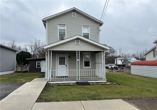 Homes for sale in Derry Twp, PA | 1244 W High St, Derry Twp, PA 15620 | MLS# 1735768