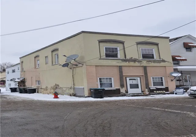 2nd image of 701 E 2nd, Tarentum, PA 15084 | MLS# 1736196