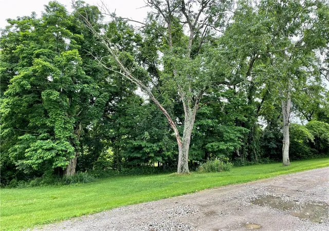 Photo 3 of Sale Pending at 1027 Locust Ave, Washington, PA 15301 | MLS# 1736316 | Listing updated on 2026-06-24