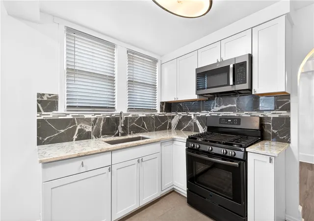 Photo 2 of Single family home for sale at 1320 Woodmont Ave, New Kensington, PA 15068 | MLS# 1736394 | Listing updated on 2026-08-31