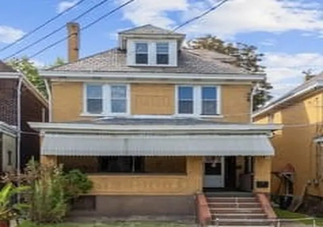 Homes for sale in Homestead, PA | 315 W 12th Ave, Homestead, PA 15120 | MLS# 1736491