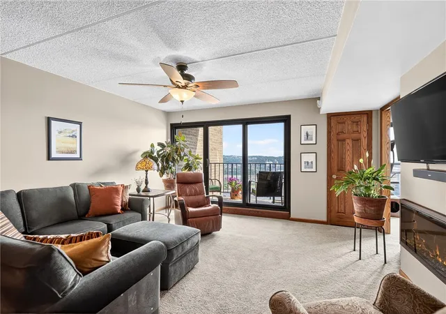 Photo 4 of Condo for sale at 1000 Grandview Ave #802, Pittsburgh, PA 15211 | MLS# 1736516 | Listing updated on 2026-06-29
