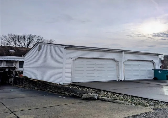 Photo 14 of Sale Pending at 1822 Ellsworth Ave, Carnegie, PA 15106 | MLS# 1736641 | Listing updated on 2026-07-10