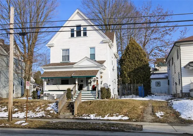 Photo 2 of Single family home for sale at 134 Columbia Ave, Greenville, PA 16125 | MLS# 1736768 | Listing updated on 2026-08-31