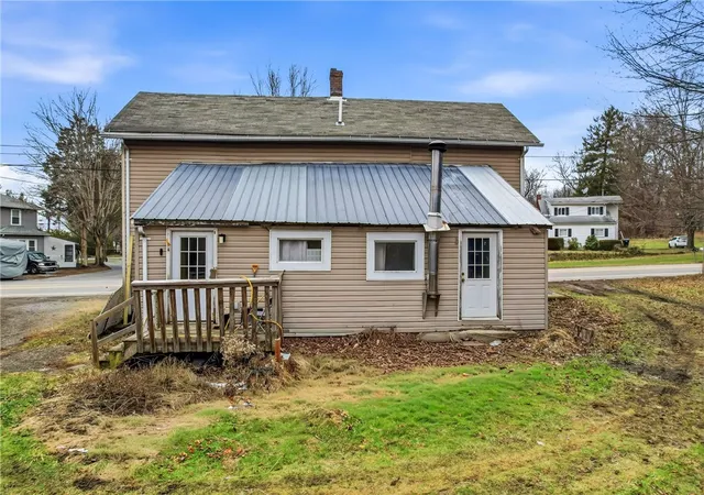 Homes for sale in Hermitage, PA | 995 Mercer Ave, Hermitage, PA 16148 | MLS# 1736798