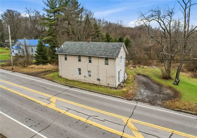 Homes for sale in Hermitage, PA | 995 Mercer Ave, Hermitage, PA 16148 | MLS# 1736798