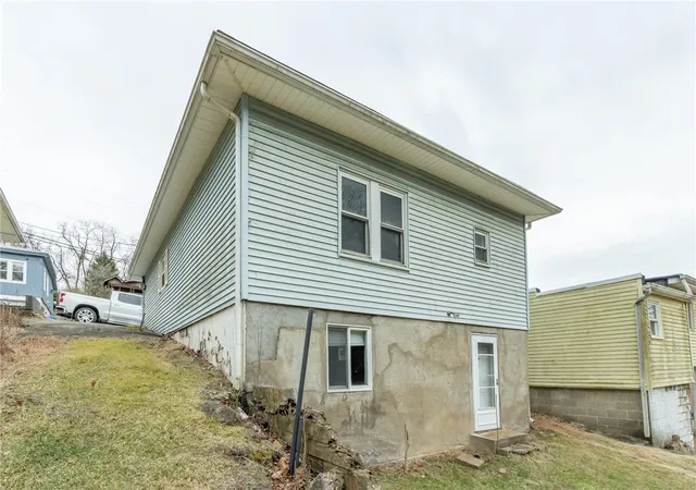 Photo 3 of Single family home for sale at 1183 Hill St, New Kensington, PA 15068 | MLS# 1736916 | Listing updated on 2026-07-20