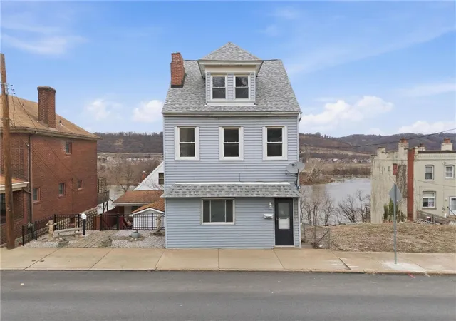 Homes for sale in Morningside, PA | 7307 Butler St, Morningside, PA 15206 | MLS# 1737130