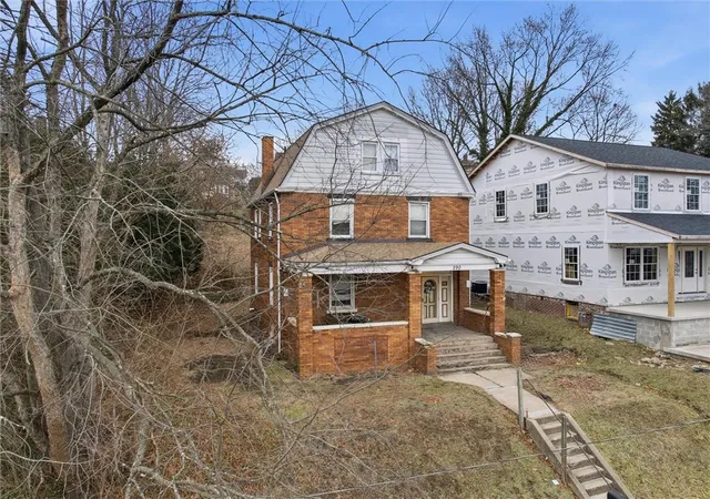 Homes for sale in Ambridge, PA | 290 Glenwood Dr, Ambridge, PA 15003 | MLS# 1736962