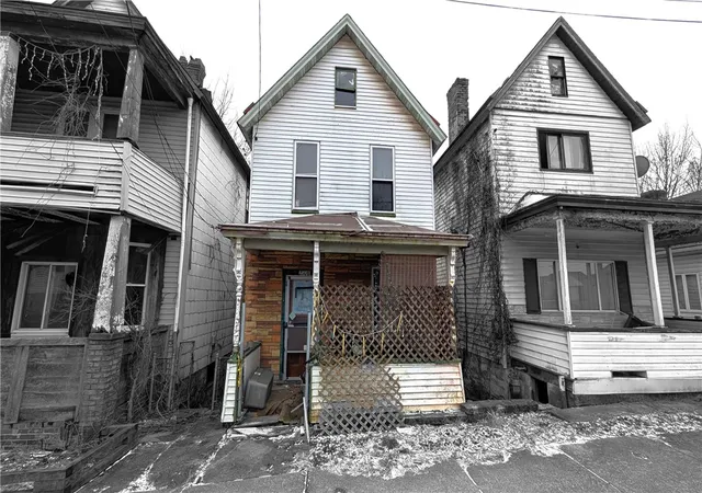 Photo 1 of Single family home for sale at 2708 Garbett St, Mc Keesport, PA 15132 | MLS# 1737361 | Listing updated on 2026-08-02