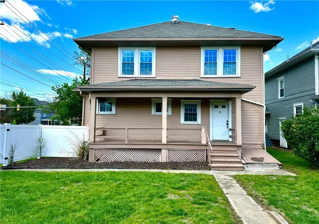 Photo 4 of Single family home for sale at 1195 4th Street, Beaver, PA 15009 | MLS# 1737651 | Listing updated on 2026-07-16