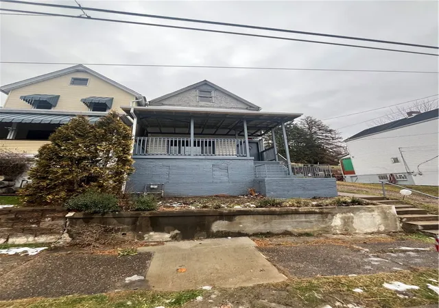Homes for sale in Glassport, PA | 515 Indiana Ave, Glassport, PA 15045 | MLS# 1737872