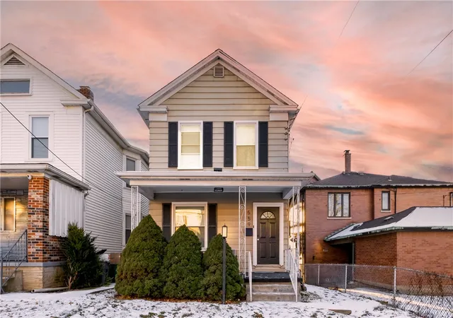 Homes for sale in Ambridge, PA | 559 Glenwood Avenue, Ambridge, PA 15003 | MLS# 1737854