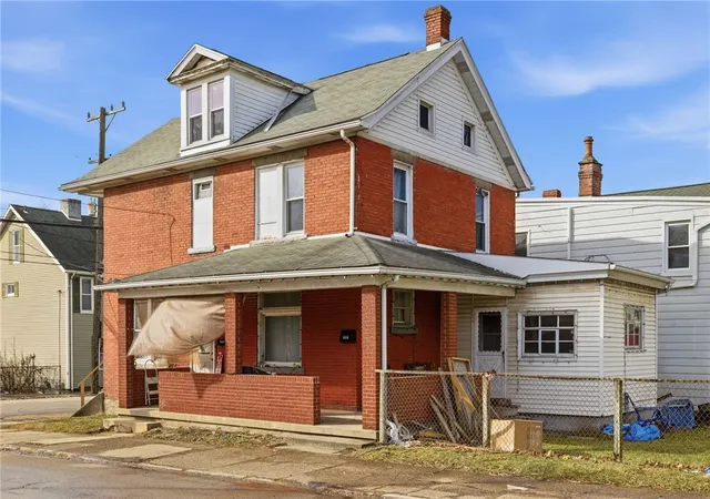 Homes for sale in Jeannette, PA | 1301-13015 Penn Avenue, Jeannette, PA 15644 | MLS# 1738017