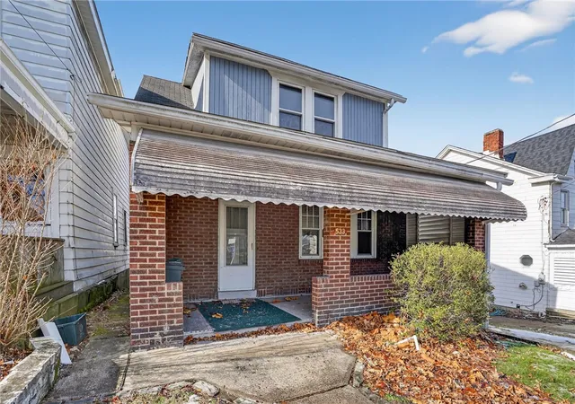Homes for sale in White Oak, PA | 533 Mccully St, White Oak, PA 15131 | MLS# 1737697