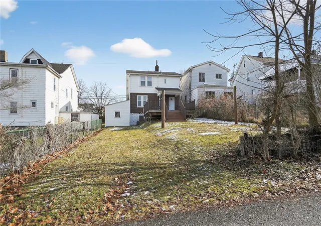 Homes for sale in White Oak, PA | 533 Mccully St, White Oak, PA 15131 | MLS# 1737697