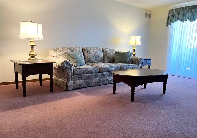 Homes for sale in Lower Burrell, PA | 2850 Edgecliff Rd, Lower Burrell, PA 15068