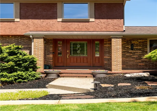 Homes for sale in North Huntingdon, PA | 462 Adele Dr, North Huntingdon, PA 15642 | MLS# 1738263