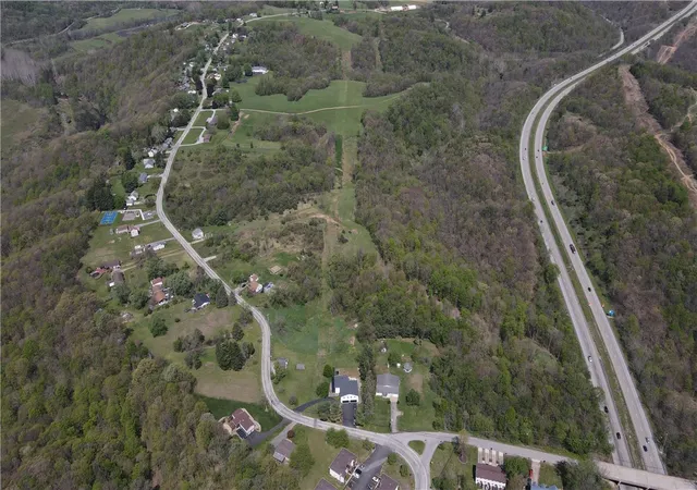 Photo 3 of Sale Pending at 310 Pleasant Dr, Aliquippa, PA 15001 | MLS# 1738387 | Listing updated on 2026-07-17