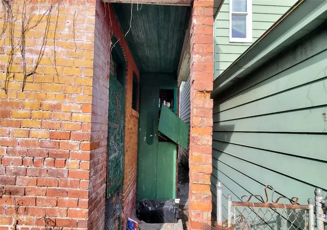 Homes for sale in Homestead, PA | 320 W 14Th Avenue, Homestead, PA 15120 | MLS# 1738690