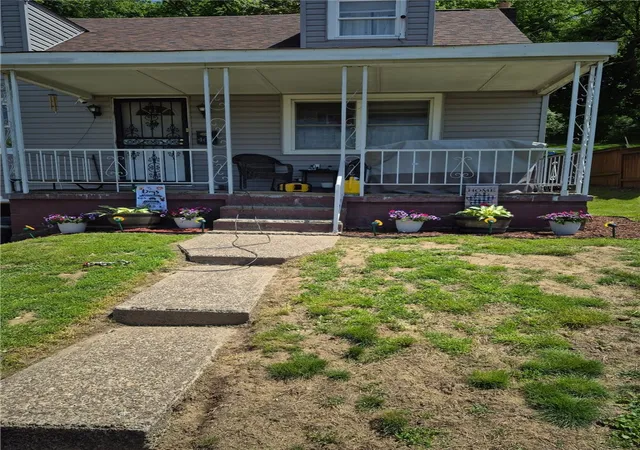 Photo 1 of Single family home for sale at 464 Greenridge Rd, New Kensington, PA 15068 | MLS# 1738638 | Listing updated on 2026-09-28