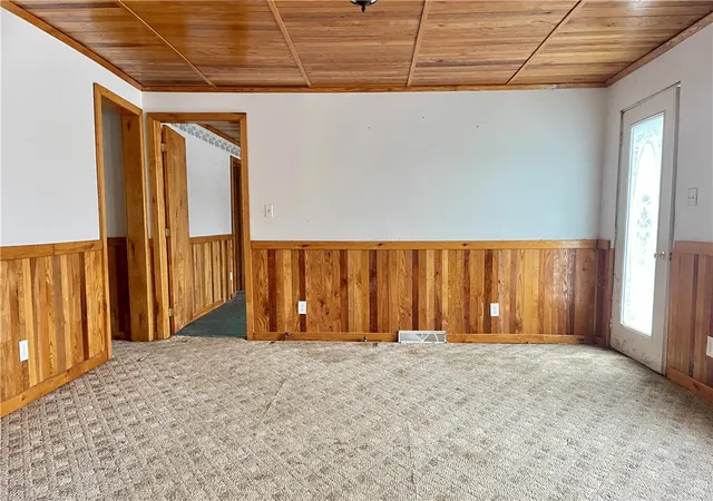 Homes for sale in Emlenton Boro, PA | 1026 Route 478, Emlenton Boro, PA 16373 | MLS# 1738888