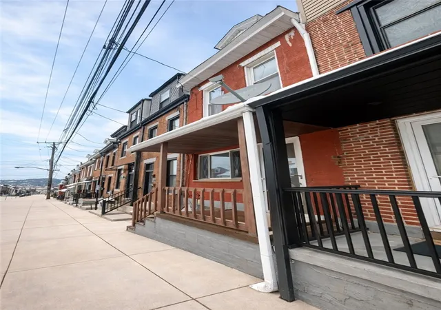 2nd image of 343 46th St, Lawrenceville, PA 15201 | MLS# 1738907