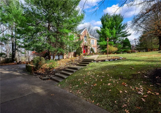 4th image of 119 Blazing Star Dr, Penn Twp, PA 16002 | MLS# 1738988