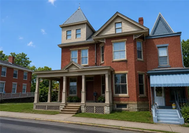 Photo 1 of Single family home for sale at 205 E High St, Waynesburg, PA 15370 | MLS# 1739043 | Listing updated on 2026-08-31
