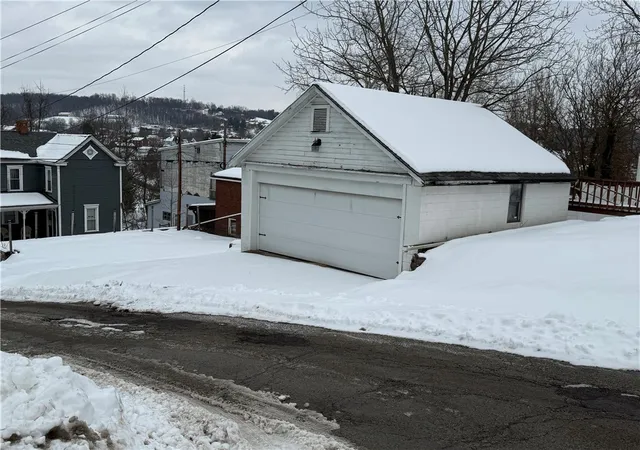 Homes for sale in Waynsbrg/frankln Twp, PA | 205 E High Street, Waynsbrg/frankln Twp, PA 15370 | MLS# 1739043