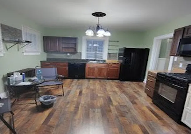 4th image of 1906 Highland Ave, Greensburg, PA 15601 | MLS# 1739266