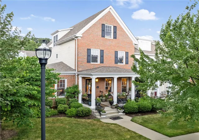 Homes for sale in Squirrel Hill, PA | 1641 Overton Ln, Squirrel Hill, PA 15217 | MLS# 1739259
