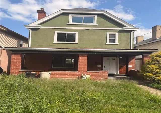 Homes for sale in Carrick, PA | 221 E Agnew Ave, Carrick, PA 15210 | MLS# 1739269