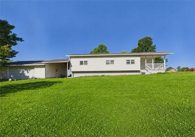 2nd image of 4 Malone Ridge Rd, Hopewell, PA 15301 | MLS# 1739038