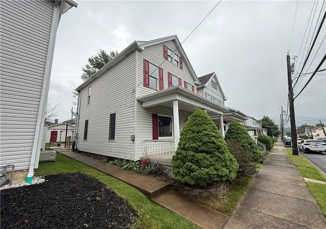Homes for sale in Latrobe, PA | 417 Fairmont Street, Latrobe, PA 15650 | MLS# 1739419