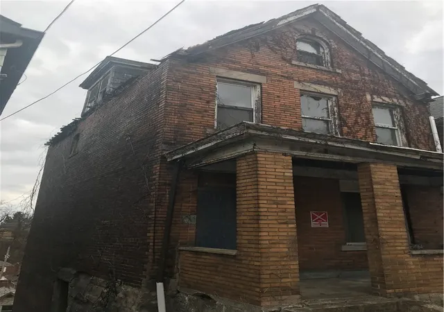 3rd image of 2258 Hawthorne Ave, Swissvale, PA 15218 | MLS# 1739440