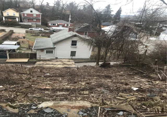 4th image of 2258 Hawthorne Ave, Swissvale, PA 15218 | MLS# 1739440