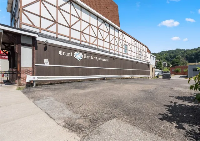 3rd image of 114 Grant Ave, Pittsburgh, PA 15209 | MLS# 1739587