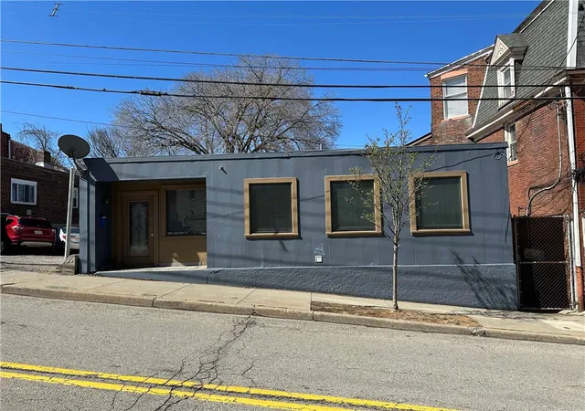 4th image of 300 Shiloh Street, Mt Washington, PA 15211 | MLS# 1739803