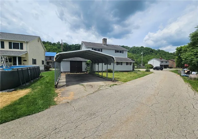 Homes for sale in Rostraver, PA | 326 Riverside Dr, Rostraver, PA 15479 | MLS# 1739514