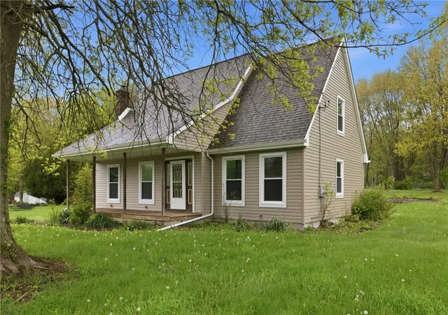 Photo 1 of Single family home for sale at 2104 Pulaski Rd, New Castle, PA 16105 | MLS# 1739869 | Listing updated on 2026-10-01