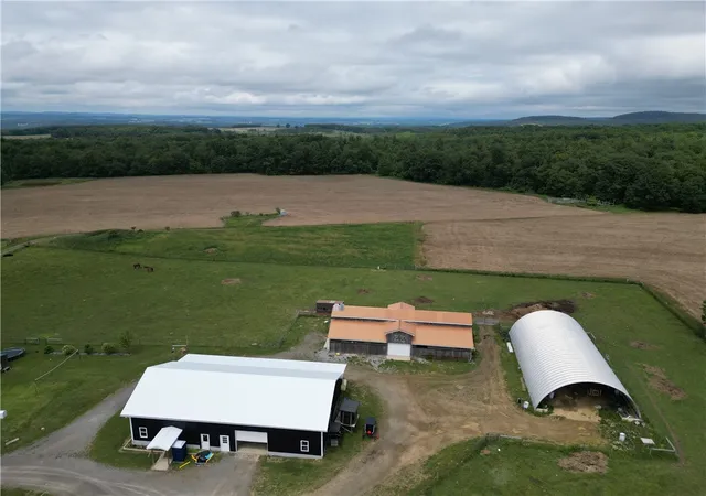 Photo 4 of House for sale at 13170 Route 36, Punxsutawney, PA 15767 | MLS# 1739920 | Listing updated on 2026-06-25