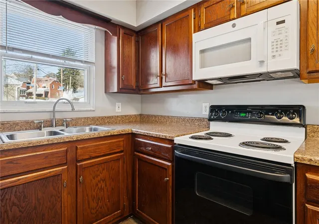 5th image of 1059 Bayridge Avenue, Brookline, PA 15226 | MLS# 1739890