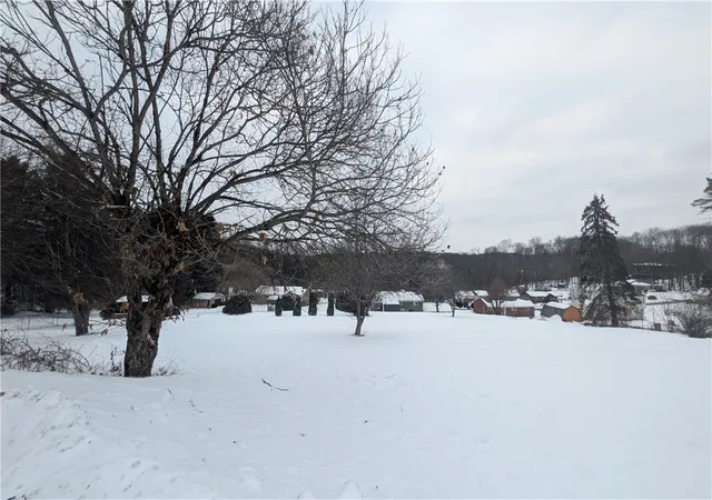 5th image of 324 Sunset Dr, Center Twp, PA 16001 | MLS# 1739883
