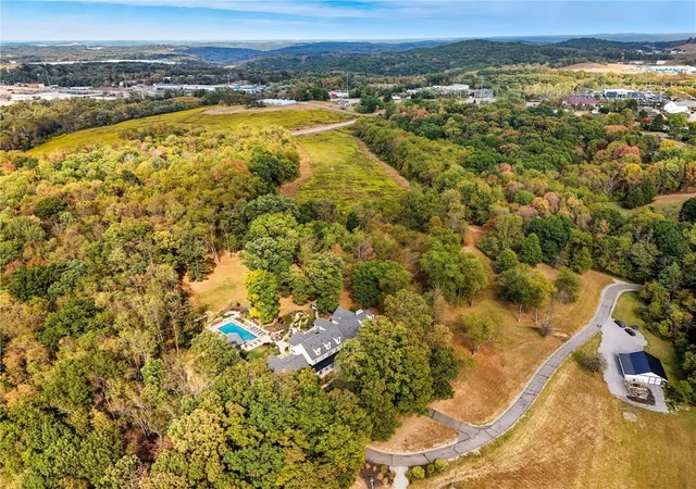 48th image of 5056 Bear Run Rd, Cranberry Twp, PA 16066 | MLS# 1739573