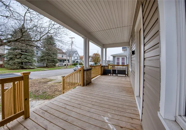 Photo 4 of Single family home for sale at 923 Adams St, New Castle, PA 16101 | MLS# 1740002 | Listing updated on 2026-07-04