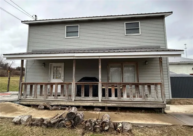 2nd image of 583 Mcclellandtown Rd, South Union Twp, PA 15401 | MLS# 1740012