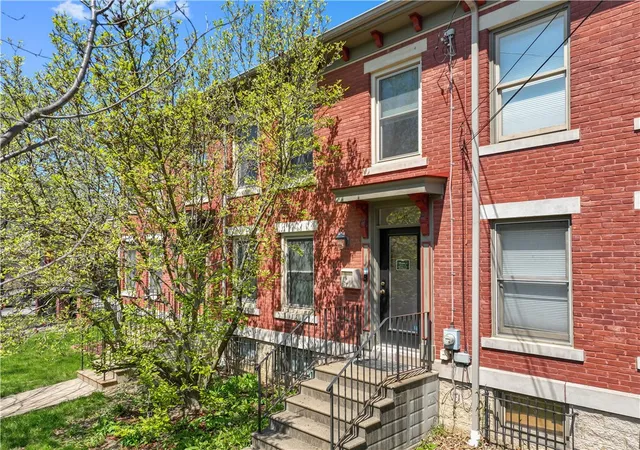 Homes for sale in Central North Side, PA | 134 Parkhurst St, Central North Side, PA 15212 | MLS# 1740132