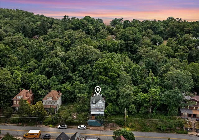 Homes for sale in Homewood Brushton, PA | 1042 Blackadore St, Homewood Brushton, PA 15221 | MLS# 1740198